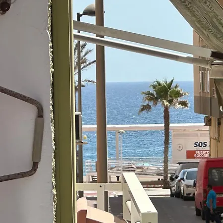 3 A Estrenar En Playa Zapillo Apartment
